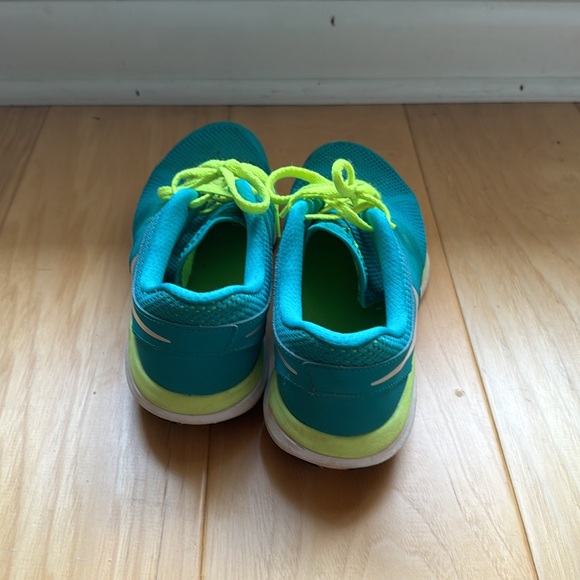 Nike Womens 7 Flex 2014 RN 642767-300 Mint Running Shoes Lace Up Low Top - Picture 2 of 4